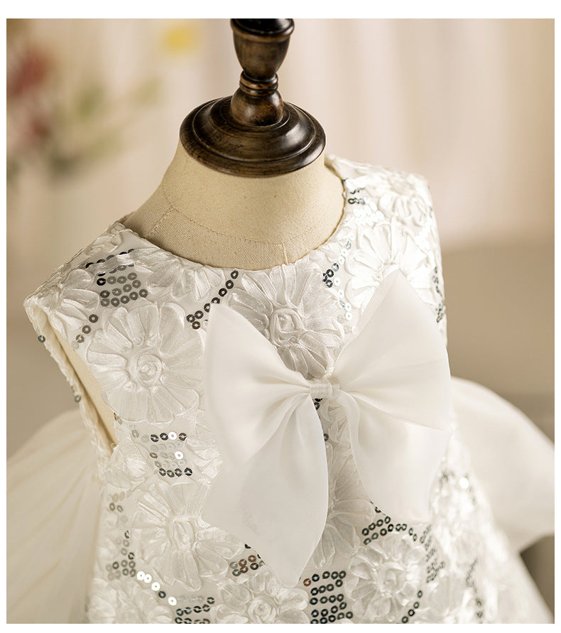 “FLORAL DREAM” – UNIQUE CEREMONY DRESS WITH TULLE TRAIN