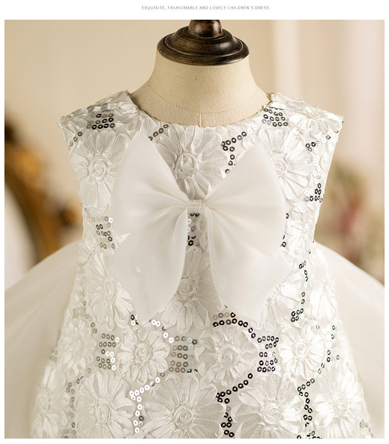 “FLORAL DREAM” – UNIQUE CEREMONY DRESS WITH TULLE TRAIN