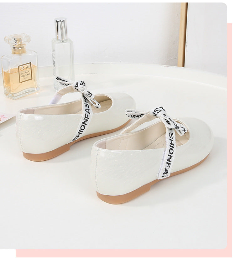 GLOSSY PRINCESS SHOES – SHINE WITH PATENT ELEGANCE